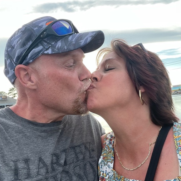 Meet your Posher, Craig - Picture 2 of 8